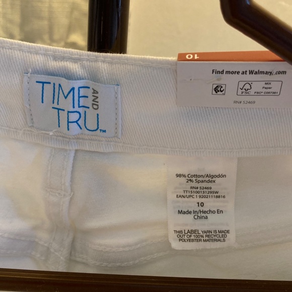 White Cropped Denim Jean & Shorts 2pc bundle sz 10US - Picture 5 of 10